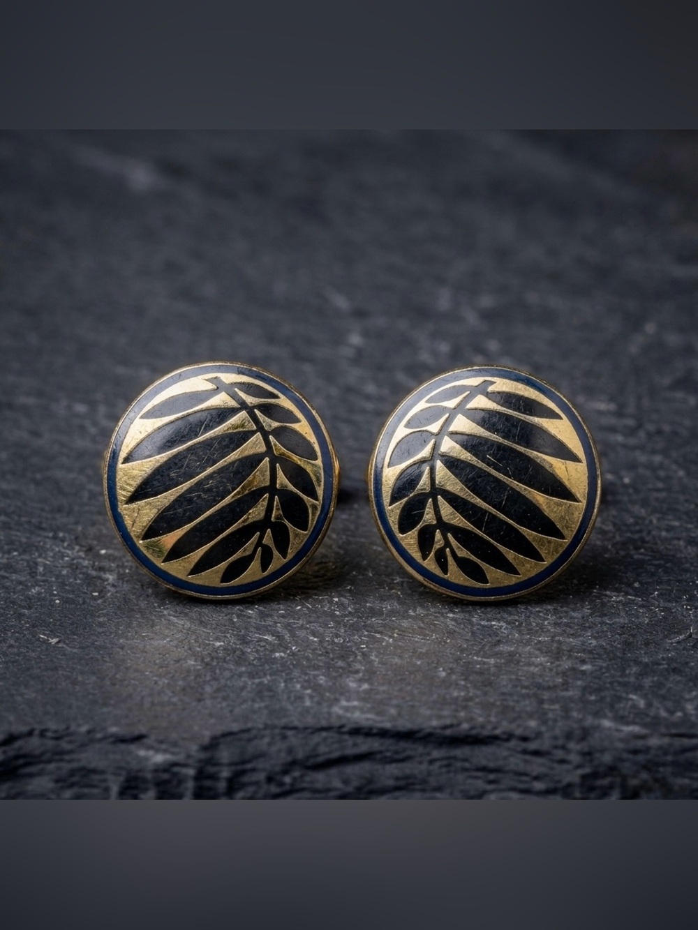 Vintage 70s Isle of Skye Scotland Fern Leaf Black Enamel Gold Clip On Earrings